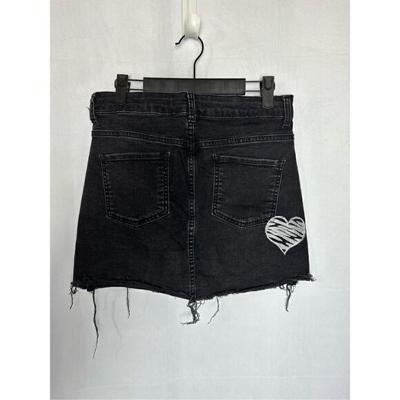 Pool Jeans Black Denim Embroidered Skirt - Picture 2 of 7